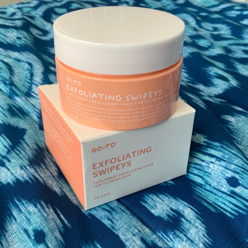 GO-TO Skincare Exfoliating Swipeys